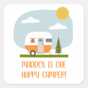 One Happy Camper Orange Trailer Geburtstag Quadratischer Aufkleber