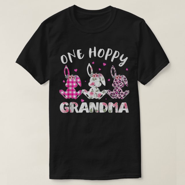 One Hoppy Grandma Easter Bunny Leopard Plaid Costu T-Shirt (Design vorne)