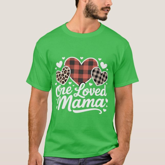 One Loved MAMA Cute Plaid Heart Family Valentine f T-Shirt (Vorderseite)