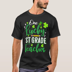 One Lucky 1st Grade Teacher Pencil Kleeblatt St Pa T-Shirt