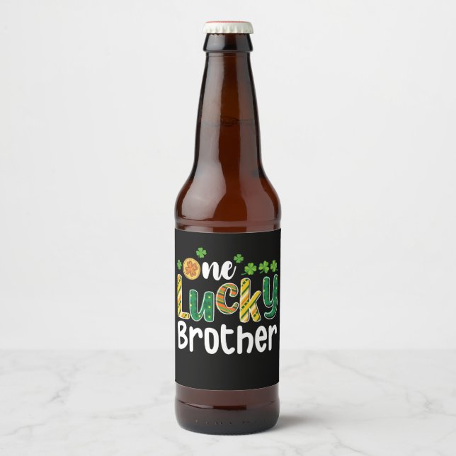One Lucky Brother Matching Family St Patrick's Day Bierflaschenetikett (Vorderseite)