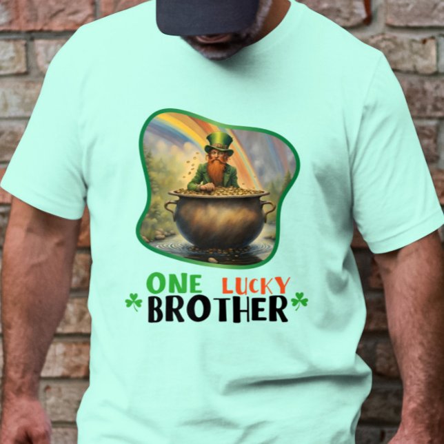One Lucky Brother - Ökostüm T-Shirt (Von Creator hochgeladen)