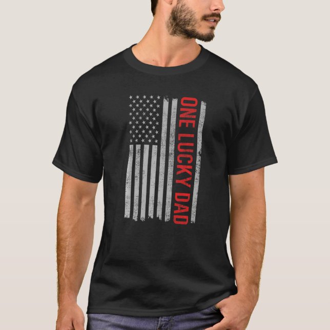 One Lucky Dad, US Flag Funny Father's Day Dad From T-Shirt (Vorderseite)