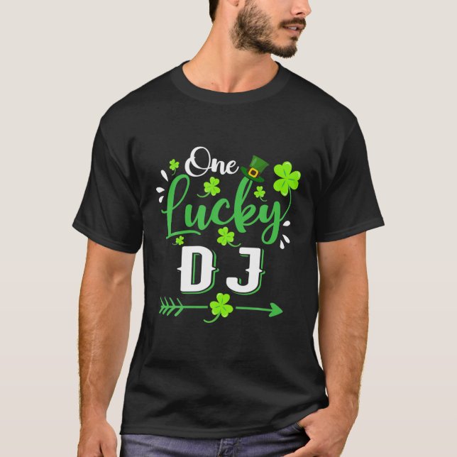 One Lucky DJ Music Kleeblatt Leprechaun Hat St Pat T-Shirt (Vorderseite)