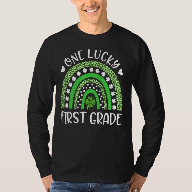 One Lucky First Grade Teacher Rainbow St Patricku2 T-Shirt (Vorderseite)