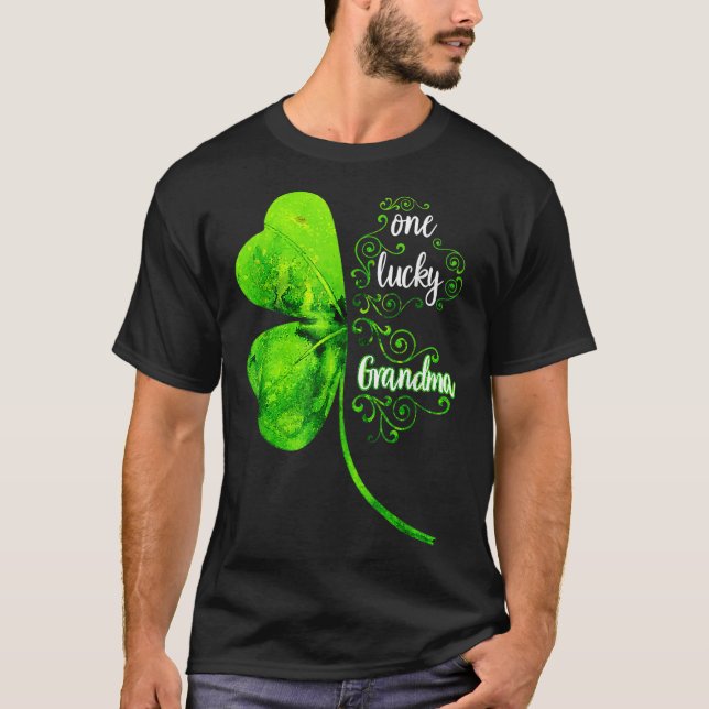 One Lucky Grandma Kleeblatt Oma St Patricks Day T-Shirt (Vorderseite)