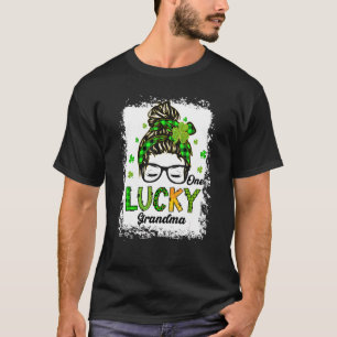 One Lucky Grandma Messy Bun Hair gebleicht St Patr T-Shirt