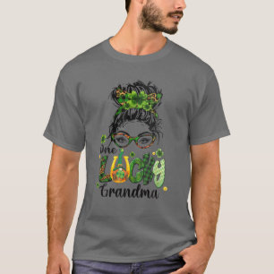 One Lucky Grandma St Patricks Day Messy Bun Leopa T-Shirt