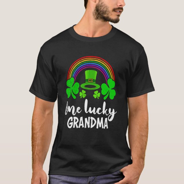 One Lucky Grandma St Patrick's Day Oma T-Shirt (Vorderseite)