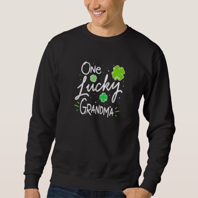 One Lucky Grandma St Patrick's Day Sweatshirt (Vorderseite)