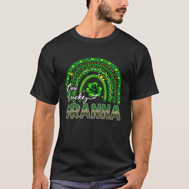One Lucky Granna  Shamrock Rainbow St Patrick s Da T-Shirt (Vorderseite)
