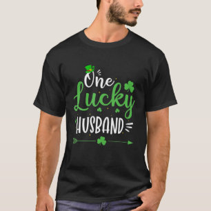 One Lucky Husband Vintag St Patrick Day Irish Sha T-Shirt