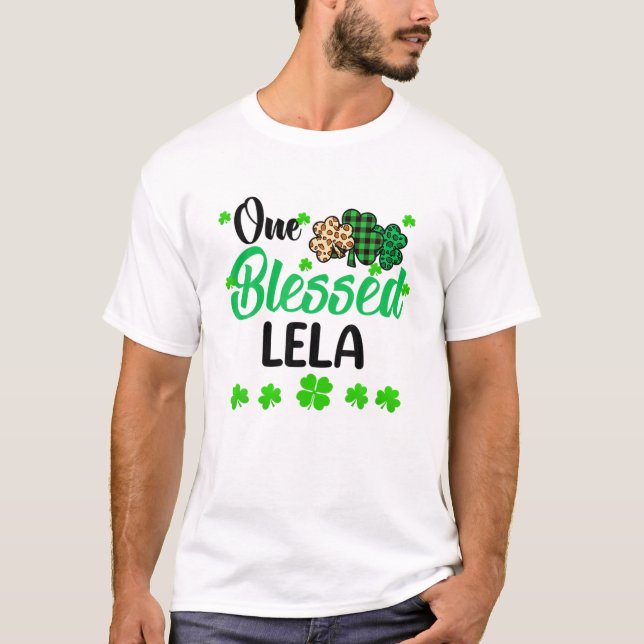 One Lucky Lela Clover St. Patrick's Day Irish T-Shirt (Vorderseite)