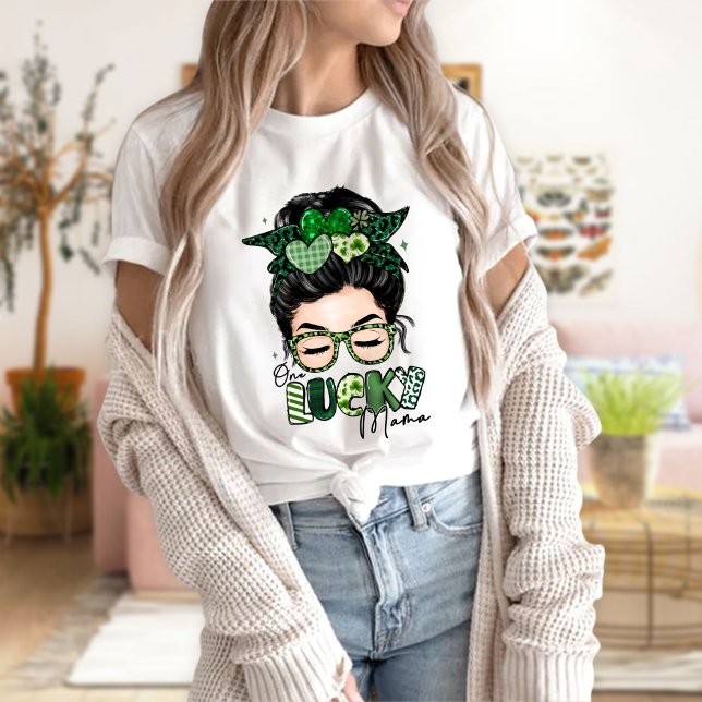 One Lucky Mama St Patrick's Day T - Shirt, Messy M T-Shirt (Von Creator hochgeladen)