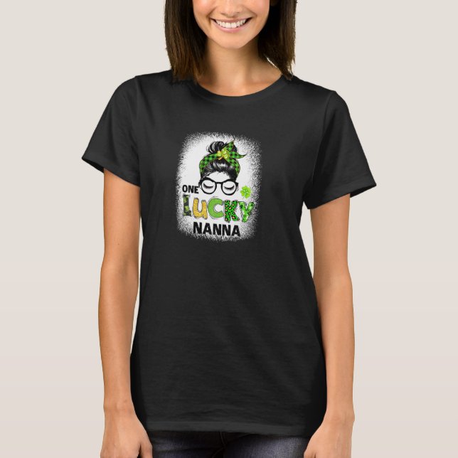 One Lucky Nanna Messy Bun Leopard St Patrick's Day T-Shirt (Vorderseite)