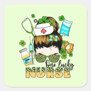 One Lucky Nurse - Messy Bun - St. Patrick's Day Quadratischer Aufkleber