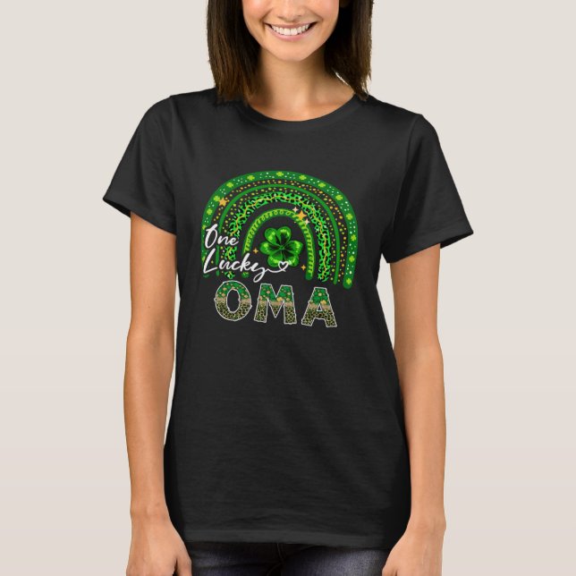 One Lucky Oma  Shamrock Rainbow St Patrick s Day T-Shirt (Vorderseite)