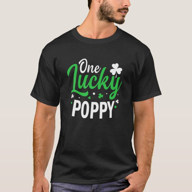 One Lucky Poppy Tee, St. Patricks Day Funny Poppy T-Shirt (Vorderseite)