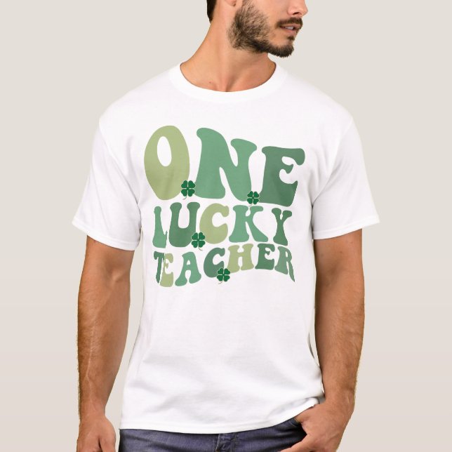 One Lucky Teacher St Patricks Day Retro Groovy T-Shirt (Vorderseite)