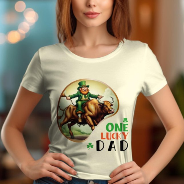 One Lucky Vater - Emerald Isle Revelry T-Shirt (Von Creator hochgeladen)