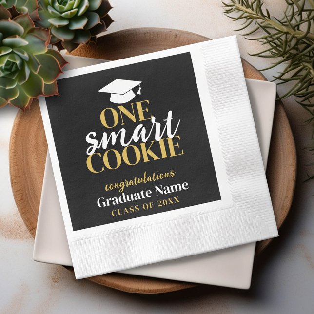 One Smart Cookie - Moderner Black Gold Abschluss Serviette (Custom Graduation Party Napkin - Modern Black and Gold Design with Grad's Name)