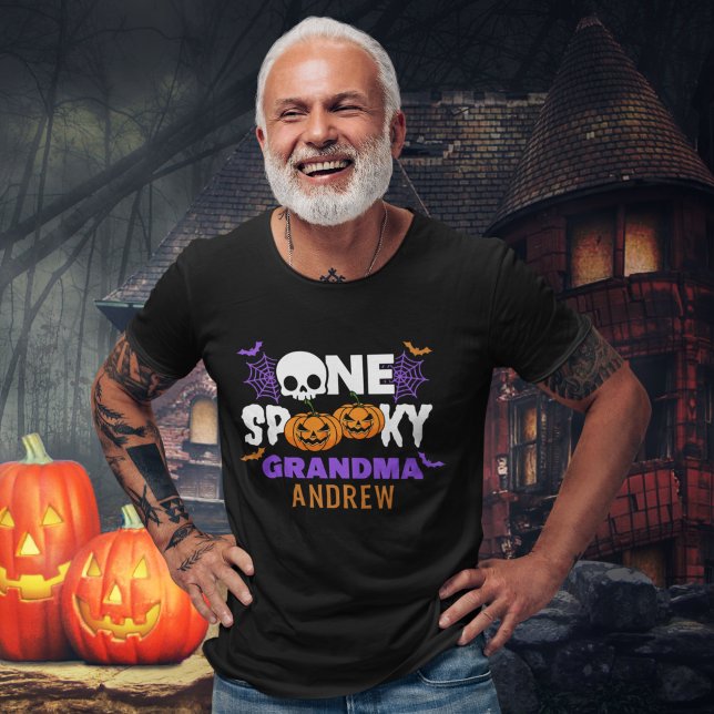 One Spooky Grandpa, Fun Halloween Family T-Shirt (Von Creator hochgeladen)