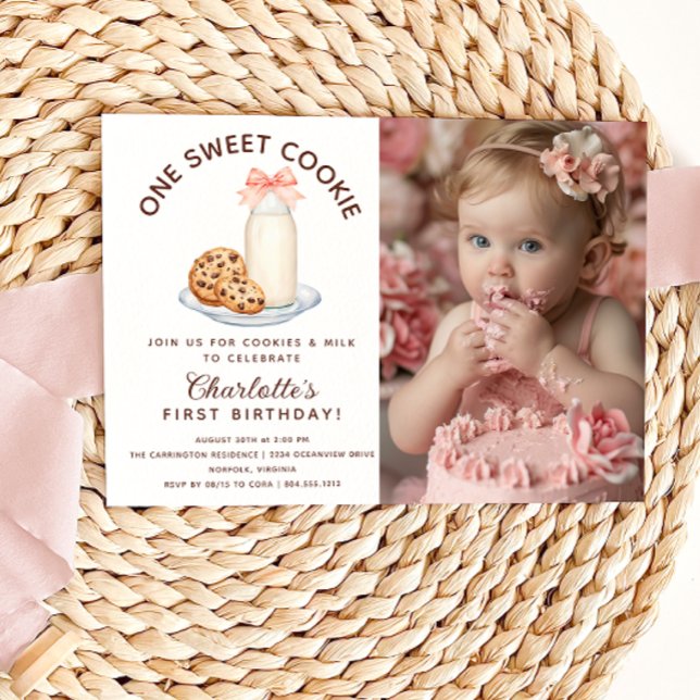One Sweet Cookie Foto Girl First Birthday Einladung (One Sweet Cookie First Birthday Photo Invitation )