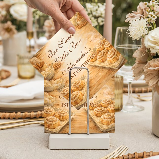 One Sweet Little Bun First Birthday Serviette (Von Creator hochgeladen)