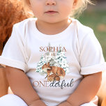 Onederlful 1st First Birthday Niedlich Fox Outfit Kleinkind T-shirt<br><div class="desc">Gender neutrale moderne Winter Erstgeburtstag Design "ONEderful" und Aquarell Winter Natur mit Tannen und niedlichen Mami und Baby Fuchs.</div>