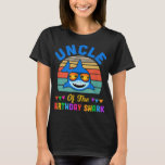 Onkel der Hai-Geburtstagskeilfamilie T-Shirt<br><div class="desc">Onkel der Hai-Geburtstagskeilfamilie</div>