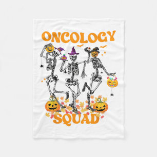 Onkologie Squad Skeleton Pumpkin Herbstlaub Spooky Fleecedecke