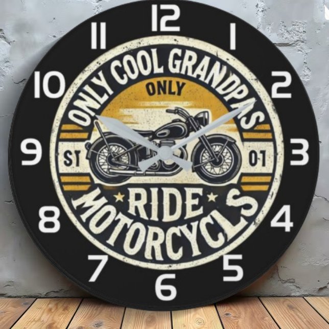 Only Cool Grandpas Ride Motorcycles  Große Wanduhr (Von Creator hochgeladen)