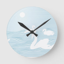 OP Art Blue Swan Drift Runde Wanduhr