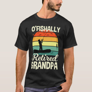 Opa fischt für einen pensionierten Fischer T-Shirt