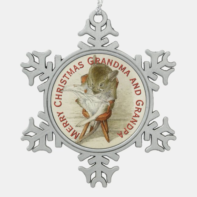 Opa Mouse Reading a Newspapier Schneeflocken Zinn-Ornament (Vorderseite)