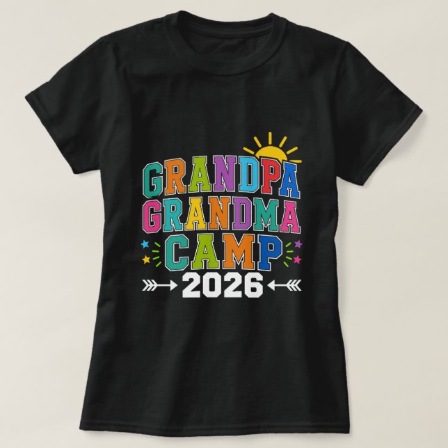 Opa Oma Camp 2026 T-Shirt (Design vorne)