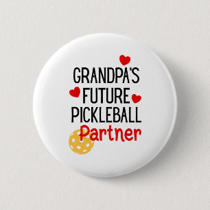 Opa S zukünftiger Ckleball-Partner Granhild Kleink Button