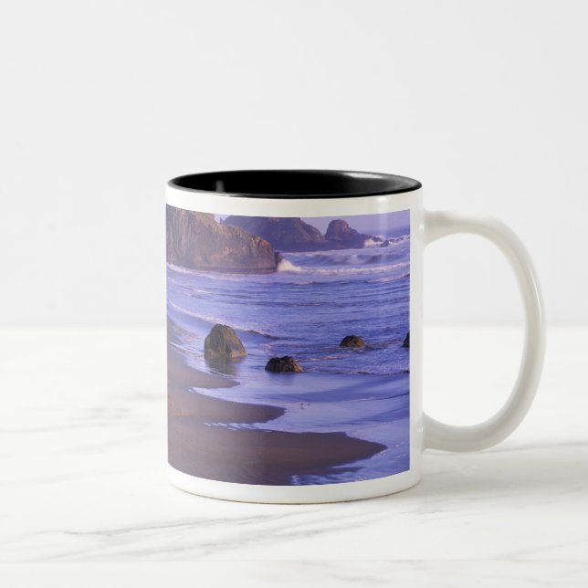 OR, Oregon Coast, Myers Creek, Felsformationen Zweifarbige Tasse (Rechts)