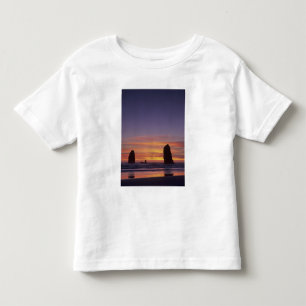 OR, Oregon-Küste, Cannon Beach, Felsformationen be Kleinkind T-shirt