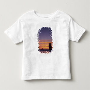 OR, Oregon-Küste, Cannon Beach, Meeresstapel bei Kleinkind T-shirt