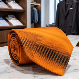 Orange auf schwarzer futuristischer abstrakter Mus Krawatte