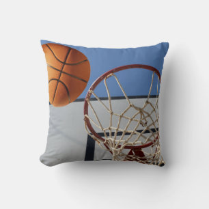 Orange Basketball wird Punkte sammeln. Kissen