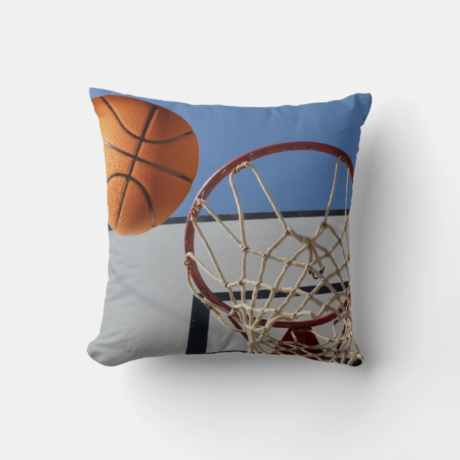 Orange Basketball wird Punkte sammeln. Kissen (Vorderseite)