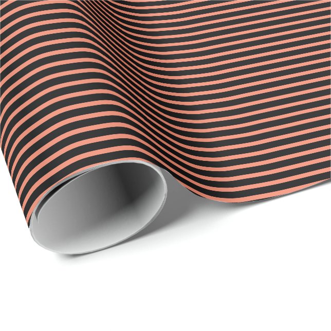 Orange Black Stripes Fallen Halloween Holiday 2022 Geschenkpapier (Rolleneckpunkt)