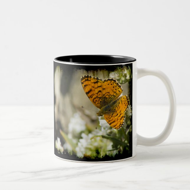 Orange Butterfly Zweifarbige Tasse (Rechts)