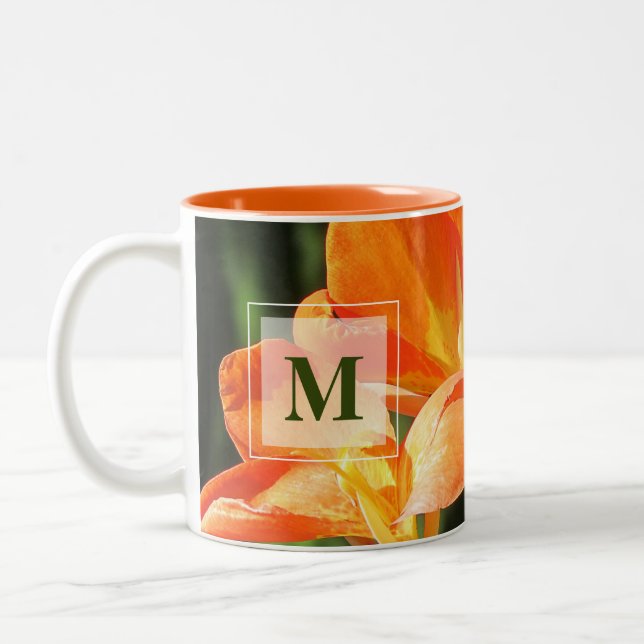Orange Canna Lily Monogramm Zweifarbige Tasse (Links)