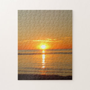 Orange Cape Cod Sunset über dem Strand Puzzle