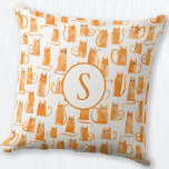 Orange Cat Pattern Monogram Kissen<br><div class="desc">Niedliches kleines,  wasserfarbenes orangefarbenes Ingwer-Katzenmuster. Originelle Kunst von Nic Squirrell. Ändern Sie das Monogramm zuerst,  um es zu personalisieren.</div>
