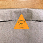 Orange Color Christmas Business Triangle Sticker<br><div class="desc">Frohe Weihnachten! Einer der bekanntesten Feiertage des Jahres. Es ist auch eine der besten Jahreszeiten für Werbung für Ihr Unternehmen. Triangle-Form Aufkleber mit fröhlichen Weihnachtsgrüßen, Ihrem Firmennamen, Stadt oder Stadt und Staat. Sie können es als Zubehör für Ihr Produktverpackungsmaterial verwenden, um Ihren Produktnamen zu fördern. Sie können es auch als...</div>