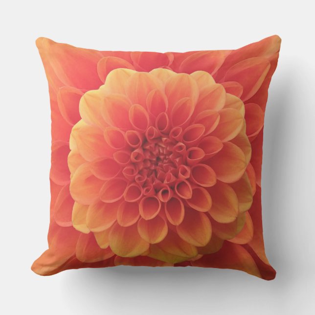 Orange Dahlia Kissen (Vorderseite)